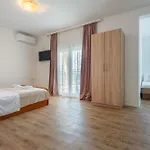 Gabriel * Neum