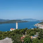 Gabriel * Neum