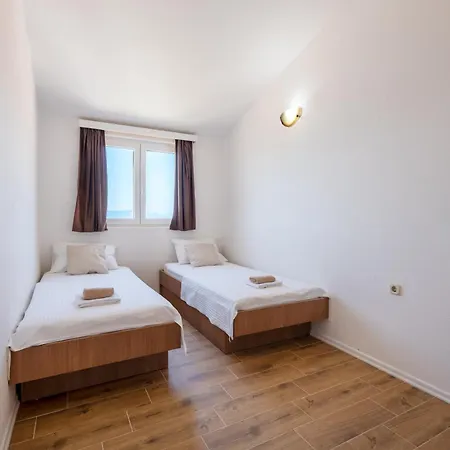 Gabriel Apartman *